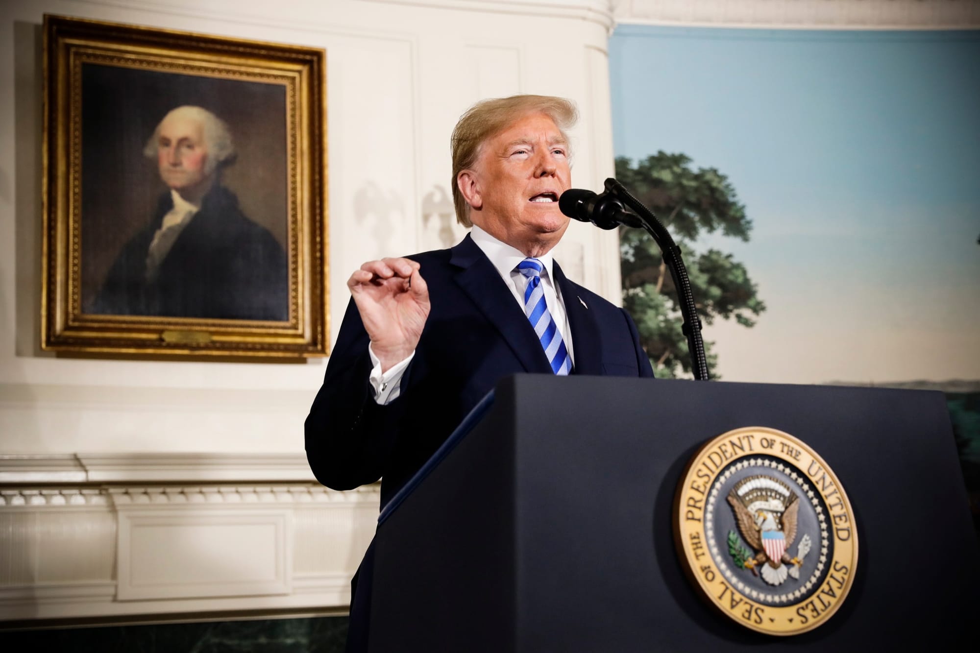 Trump: "There Will be Bombing" if Iran Does Not Make Nuclear Deal
